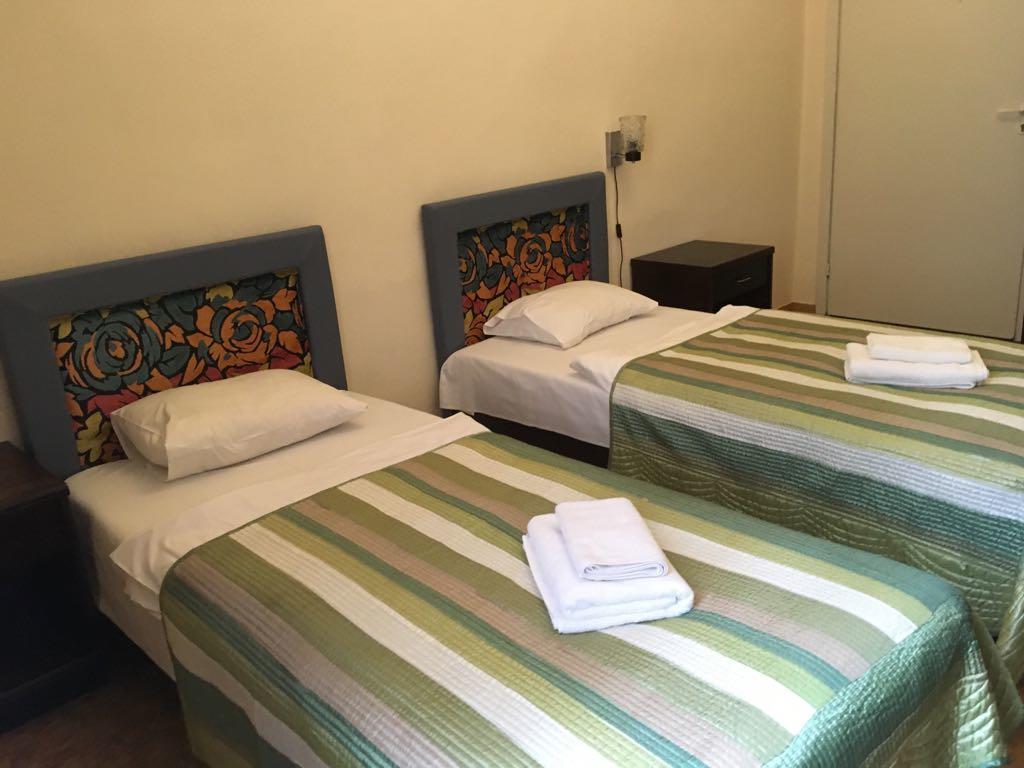 Hostel Viktorija With Private Rooms Riga Luaran gambar